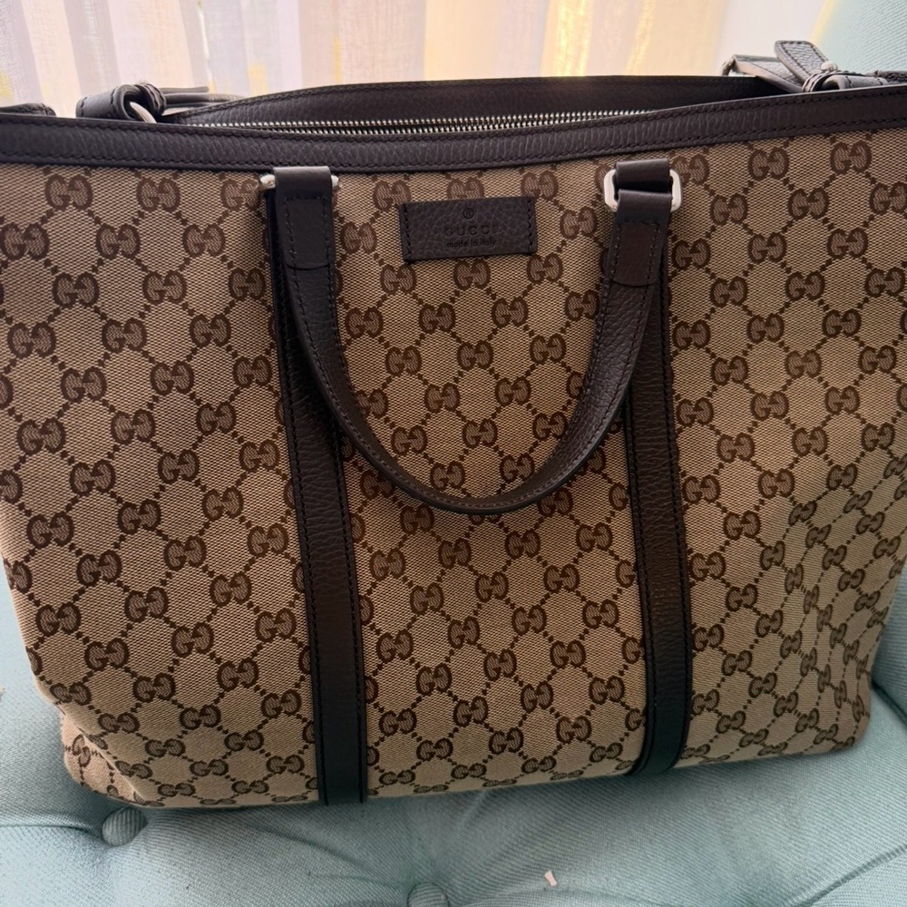 ❌sold ❌Gucci Beige and Black Monogram Tote